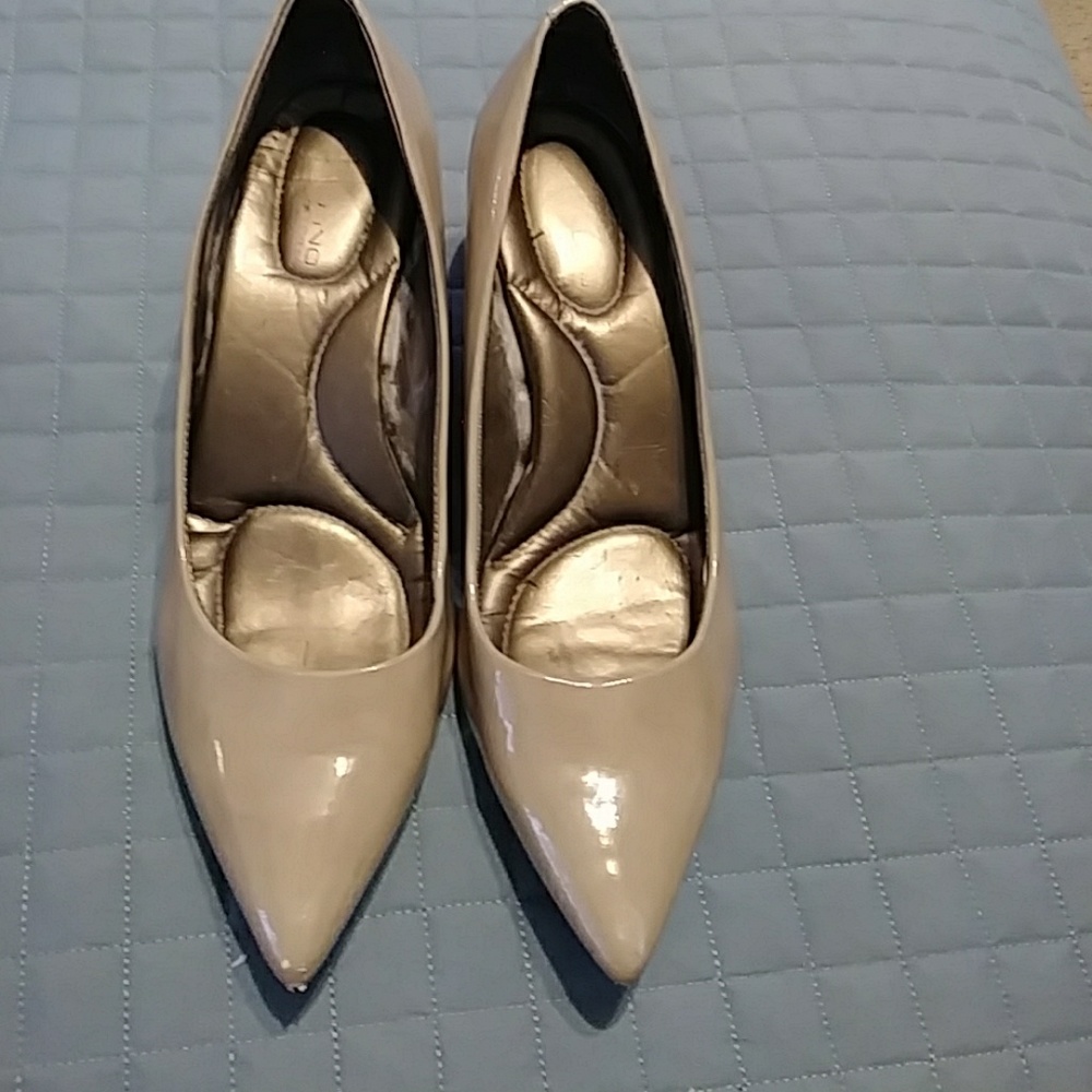 Bandolino Flexible Shoes